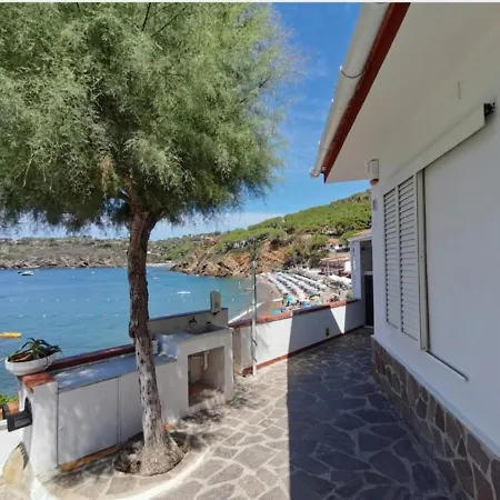 Apartamento Oda Una Terrazza Su Pareti - Goelba *