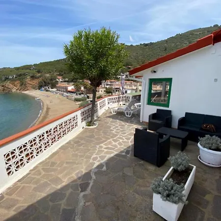 Oda Una Terrazza Su Pareti - Goelba