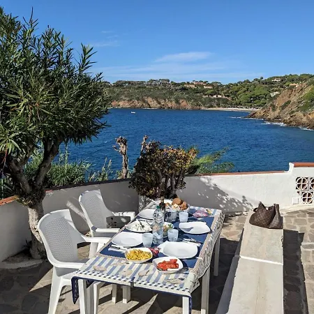 Oda Una Terrazza Su Pareti - Goelba Casa Morcone