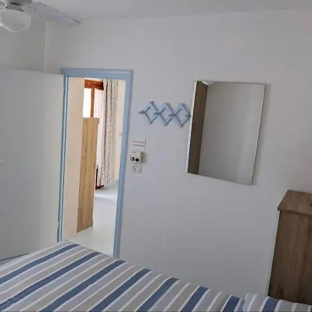 Apartamento Oda Una Terrazza Su Pareti - Goelba *