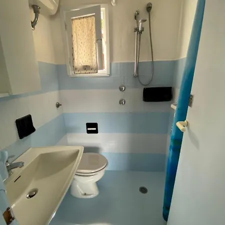 Oda Una Terrazza Su Pareti - Goelba Apartamento Casa Morcone