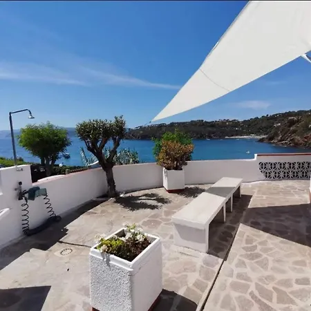 Апартаменты Oda Una Terrazza Su Pareti - Goelba Casa Morcone
