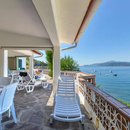Apartmán Oda Una Terrazza Su Pareti - Goelba