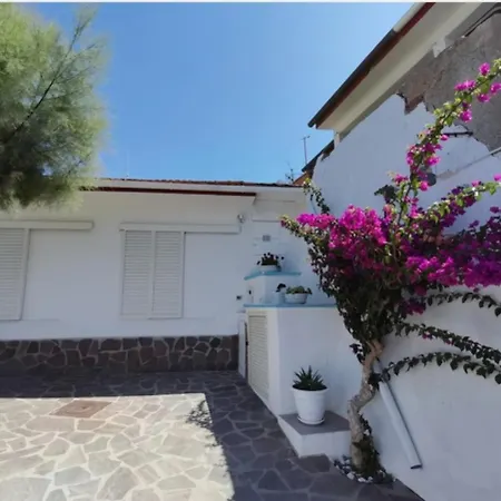 Oda Una Terrazza Su Pareti - Goelba Casa Morcone