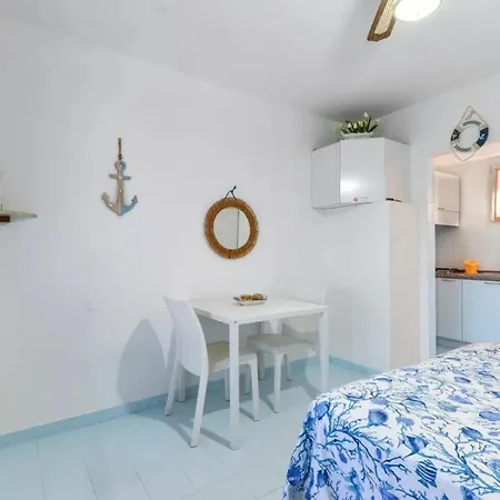 Oda Una Terrazza Su Pareti - Goelba *