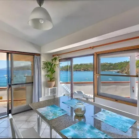 Апартаменты Oda Una Terrazza Su Pareti - Goelba Casa Morcone